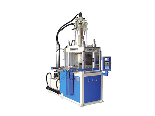 立式雙滑板注塑機(jī)1